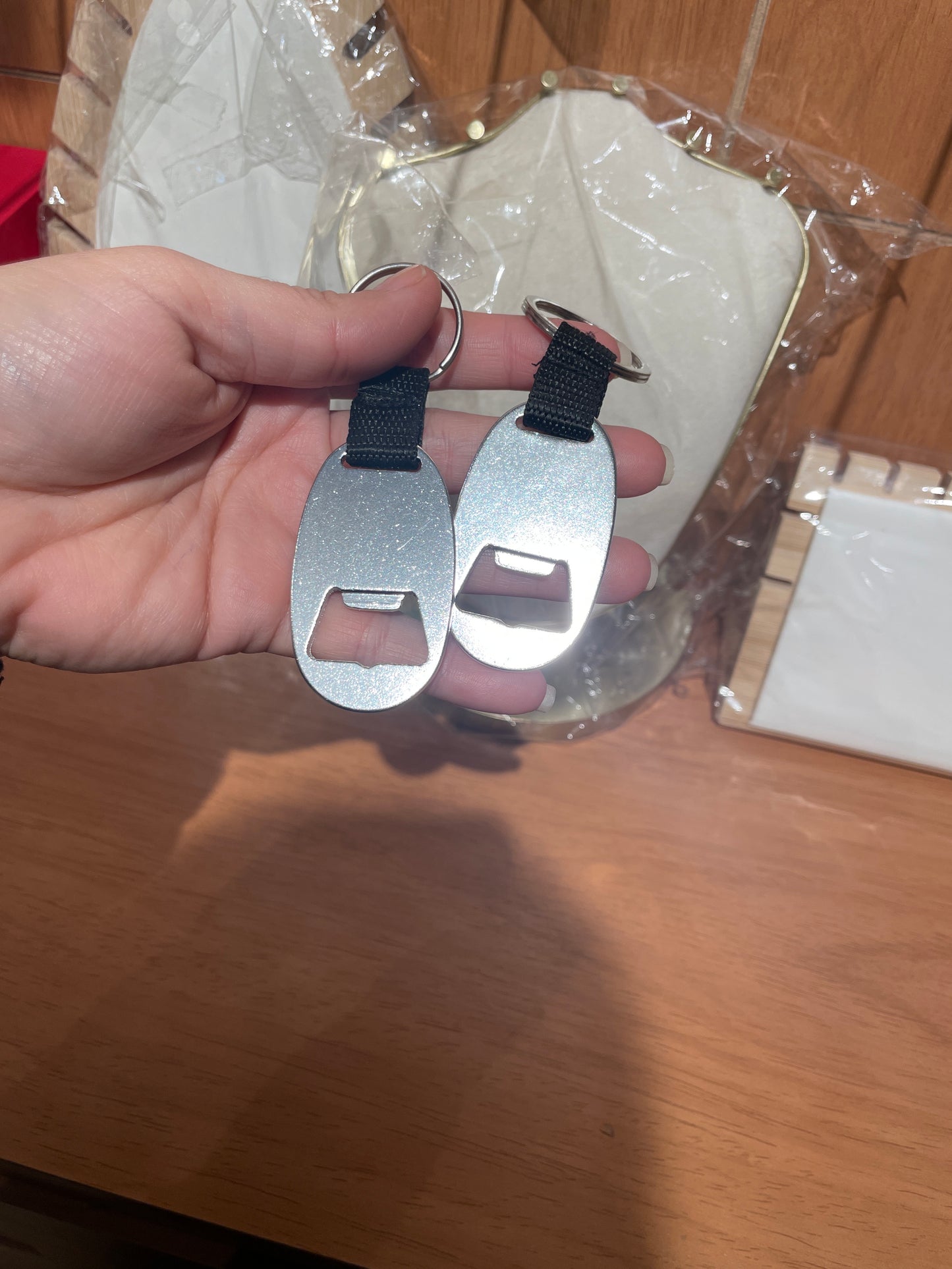 Llavero tipo abridor personalizado